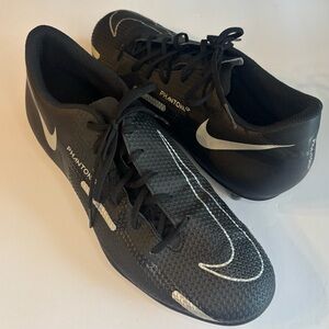 Nike Phantom GT Black and White Soccer Cleats Men Size 9.5